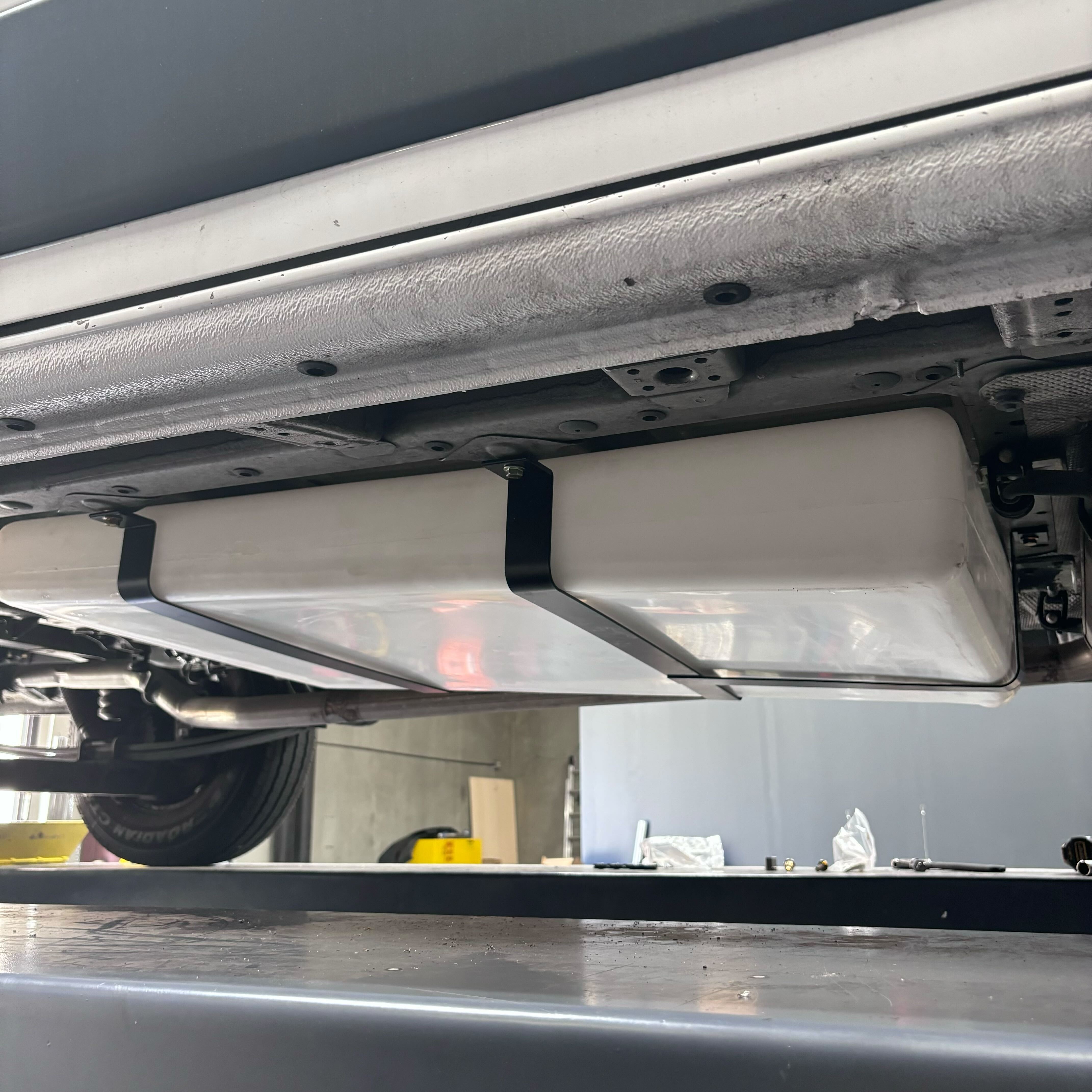 36 Gallon Undercarriage Fresh/Grey Water Tank Ford 2013-2026 Dodge
